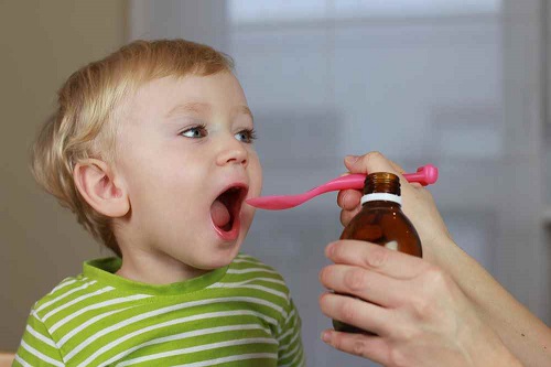 Cần lưu ý khi chọn thuốc phòng bệnh hô hấp cho bé