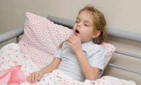 Mách bạn cách chăm sóc trẻ bị bệnh nhiễm khuẩn hô hấp cấp